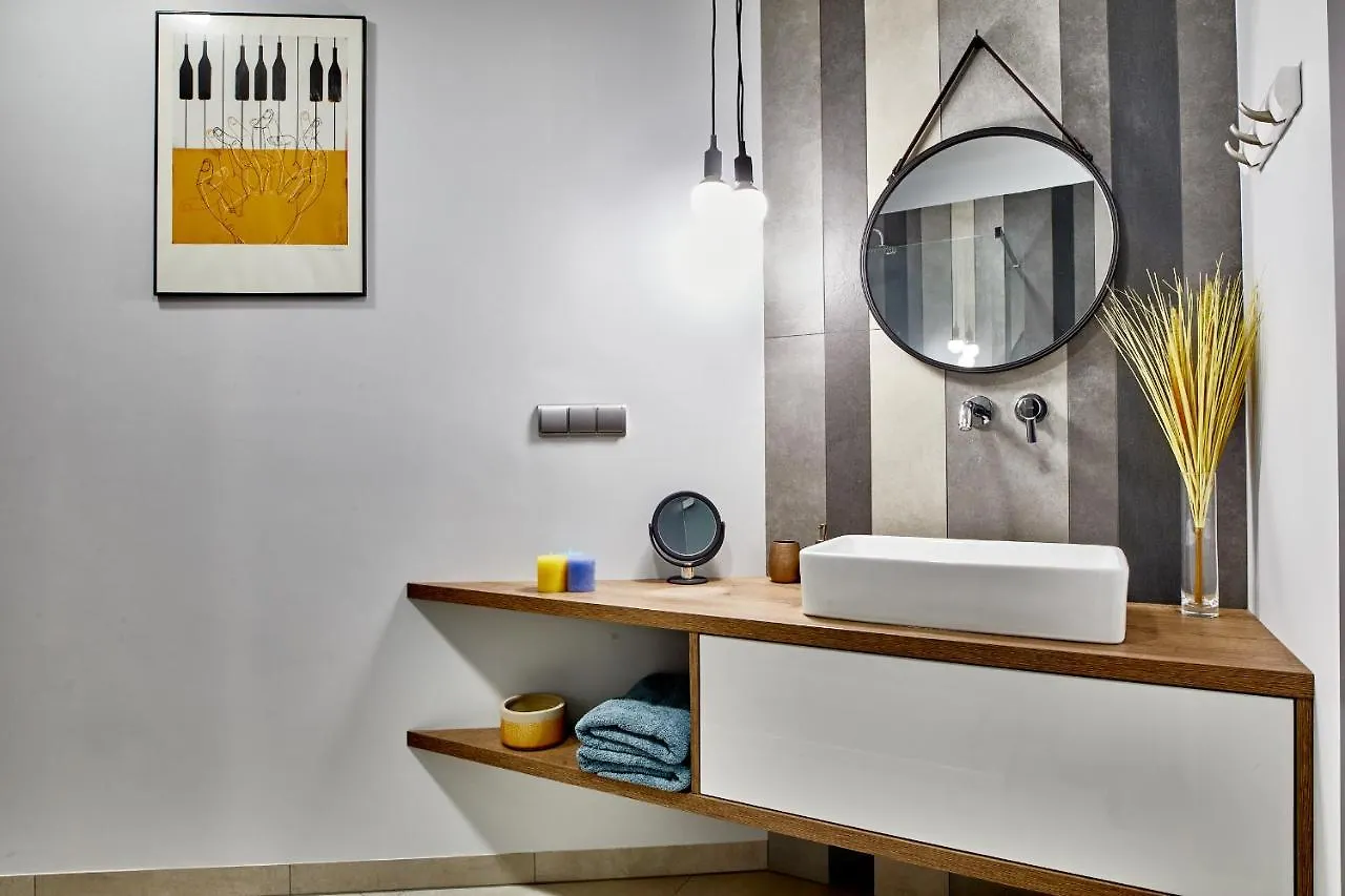 Sherlock Apartment Wroclaw Poland